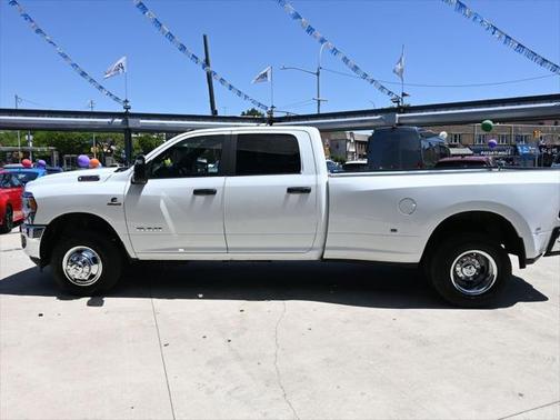 2024 RAM 3500 Big Horn Crew Cab 4x4 8' Box