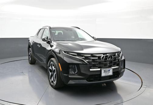 Phantom Black 2023 Hyundai SANTA CRUZ Limited