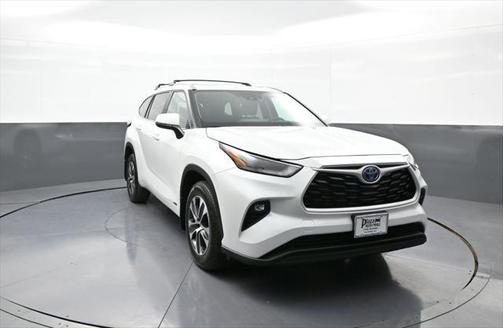 2024 Toyota Highlander Hybrid XLE