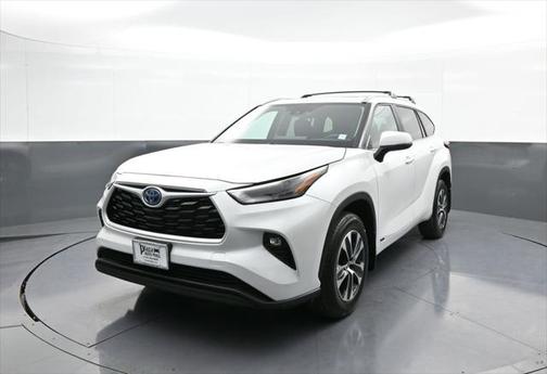 2024 Toyota Highlander Hybrid XLE