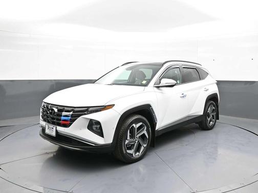 White Pearl 2024 Hyundai TUCSON Limited