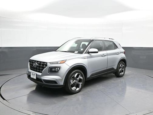 2021 Hyundai VENUE SEL
