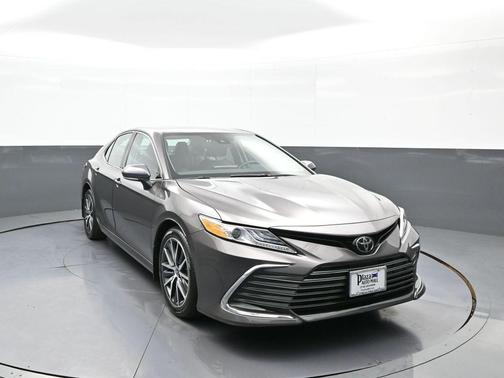 Predawn Gray Mica 2023 Toyota Camry XLE