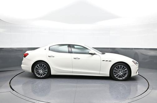 2022 Maserati Ghibli Modena
