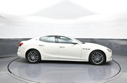 2022 Maserati Ghibli Modena
