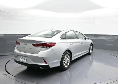 Symphony Silver 2018 Hyundai SONATA SE