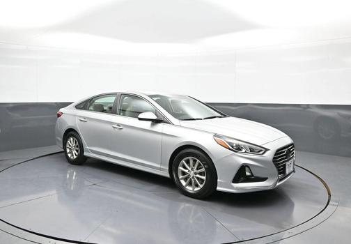 Symphony Silver 2018 Hyundai SONATA SE
