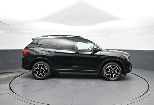 2023 Honda Passport AWD Elite