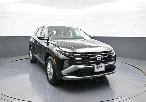 Phantom Black 2026 Hyundai TUCSON SE