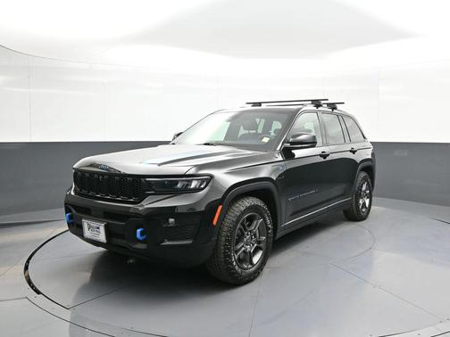 Diamond Black Crystal Pearlcoat 2024 Jeep Grand Cherokee 4xe Trailhawk Carb State Pkg