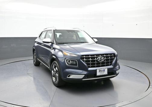 Lunar White 2024 Hyundai VENUE Limited