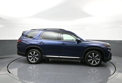 2024 Honda Pilot Touring 8-Passenger