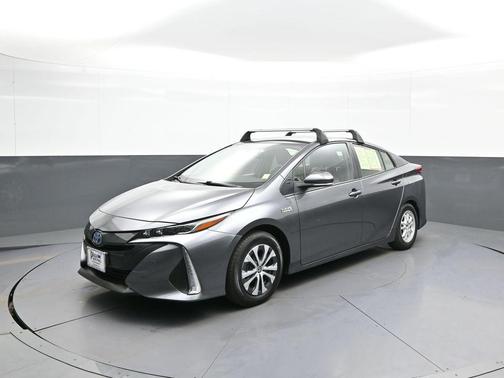 Magnetic Gray Metallic 2022 Toyota Prius Prime XLE