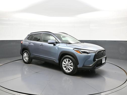 Celestite 2022 Toyota Corolla Cross LE