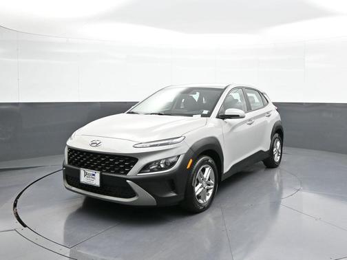 2022 Hyundai KONA SE