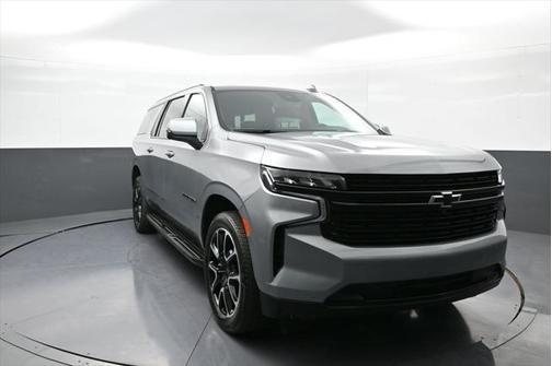 2023 Chevrolet Suburban RST