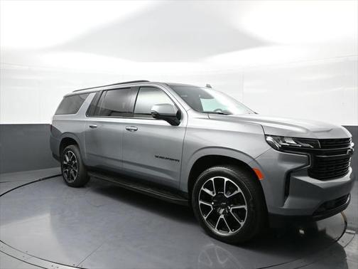 2023 Chevrolet Suburban RST