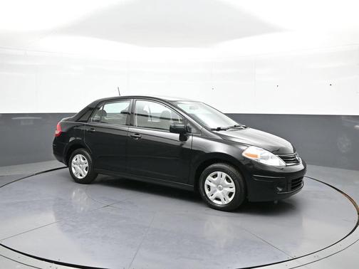 Super Black 2011 Nissan Versa 1.8 S