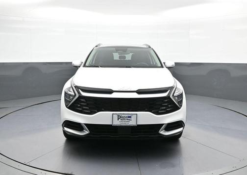 Glacial White Pearl 2023 Kia Sportage SX