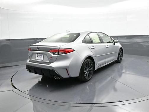 2025 Toyota Corolla Hybrid SE