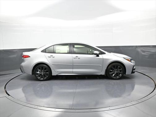 2025 Toyota Corolla Hybrid SE