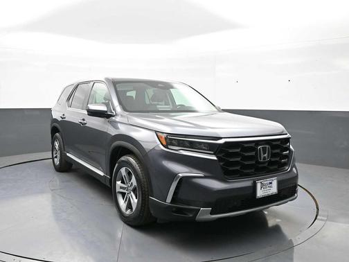Modern Steel Metallic 2023 Honda Pilot AWD EX-L 8 Passenger