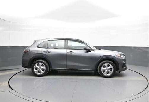 Modern Steel Metallic 2023 Honda HR-V LX