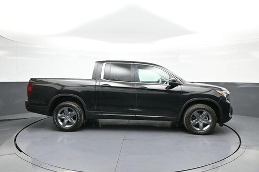 Crystal Black Pearl 2023 Honda Ridgeline RTL