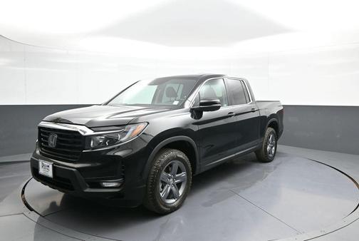 Crystal Black Pearl 2023 Honda Ridgeline RTL