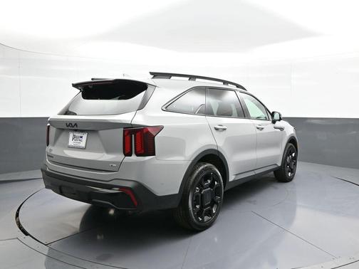 Wolf Gray 2026 Kia Sorento SX