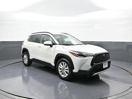 2023 Toyota Corolla Cross LE