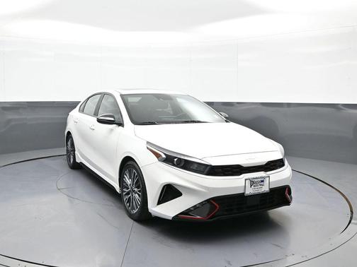 Snow White Pearl 2023 Kia Forte GT-Line