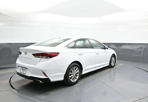 Quartz White Pearl 2019 Hyundai SONATA SE