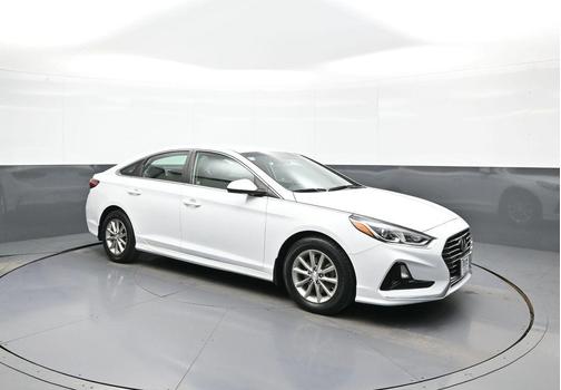 Quartz White Pearl 2019 Hyundai SONATA SE