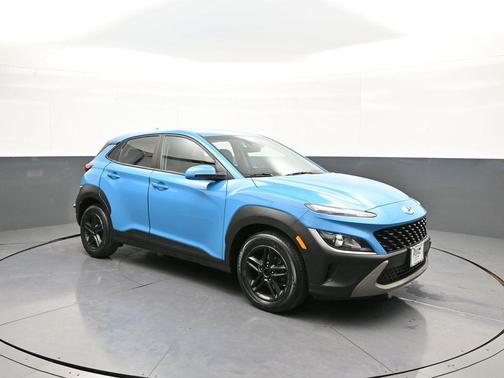 2022 Hyundai KONA SE