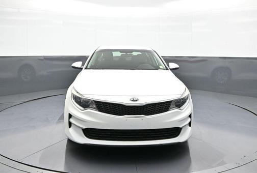 Snow White Pearl 2018 Kia Optima LX