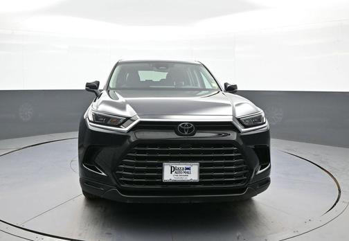 2025 Toyota Highlander LE