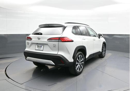 Wind Chill Pearl 2023 Toyota Corolla Cross XLE