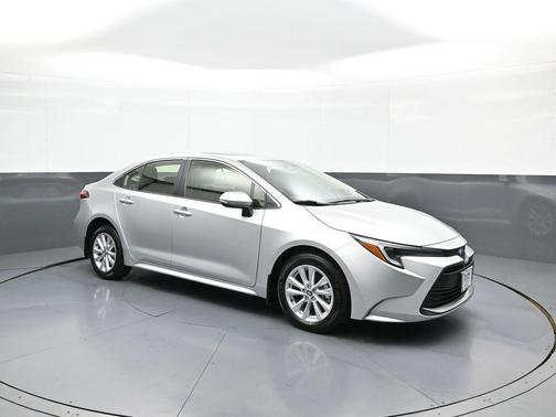 Classic Silver Metallic 2025 Toyota Corolla Hybrid XLE