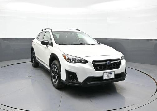 Crystal White Pearl 2019 Subaru Crosstrek 2.0i