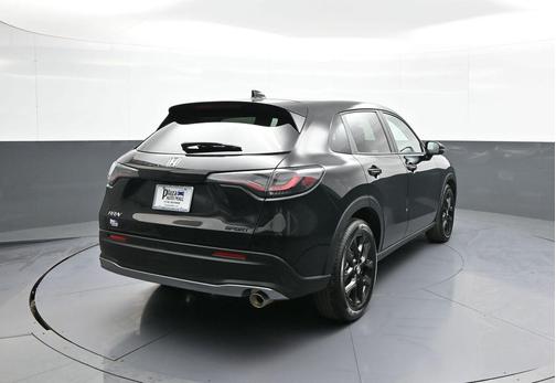 Crystal Black Pearl 2024 Honda HR-V Sport