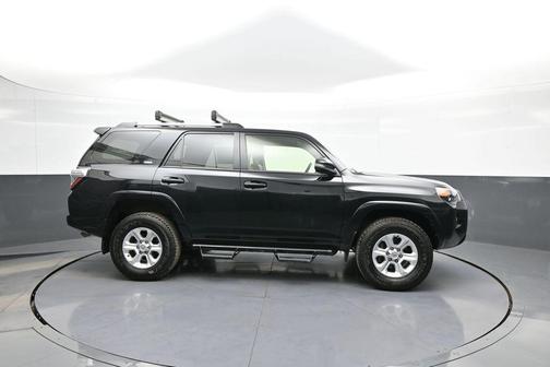 Midnight Black Metallic 2022 Toyota 4Runner SR5 Premium