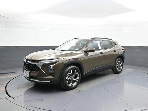 Harvest Bronze Metallic 2024 Chevrolet Trax LT