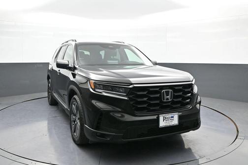 2023 Honda Pilot AWD Sport
