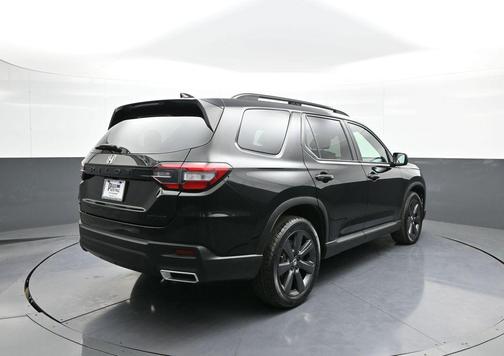 2023 Honda Pilot AWD Sport