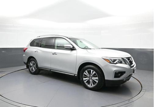 Brilliant Silver Metallic 2019 Nissan Pathfinder S