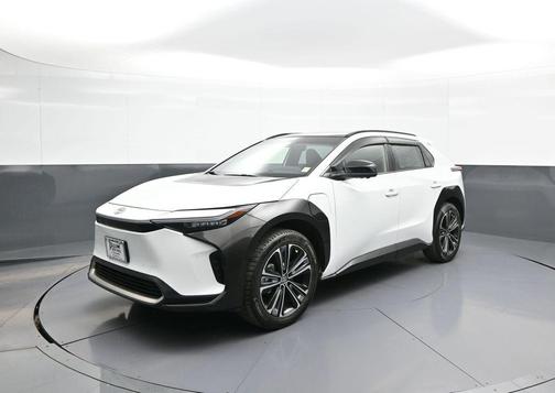 Wind Chill Pearl 2023 Toyota bZ4X Limited