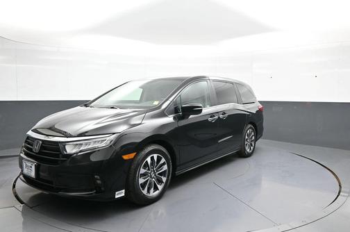 Crystal Black Pearl 2022 Honda Odyssey EX-L