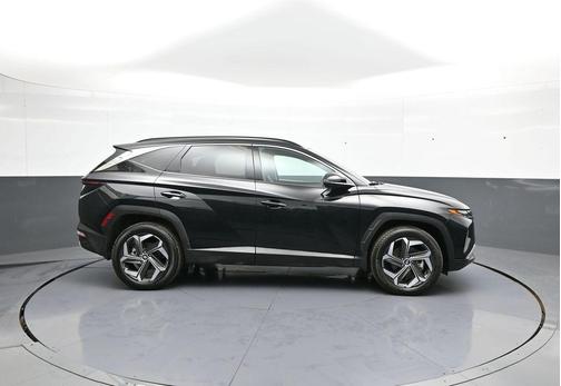 Black Pearl 2024 Hyundai TUCSON Limited