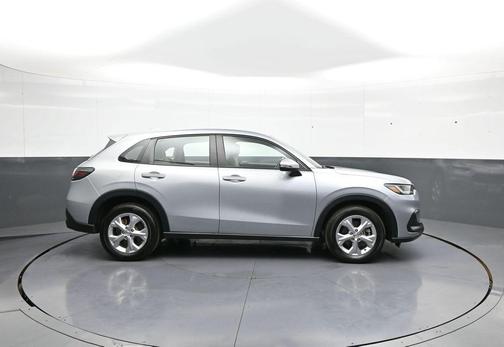 Lunar Silver Metallic 2023 Honda HR-V LX